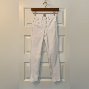 Jcrew white 9” high rise toothpick jeans size 23P